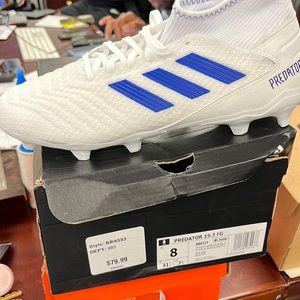 COPY - Men Adidas soccer cleat / size 8